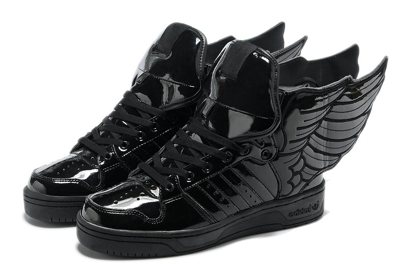 adidas avec ailes