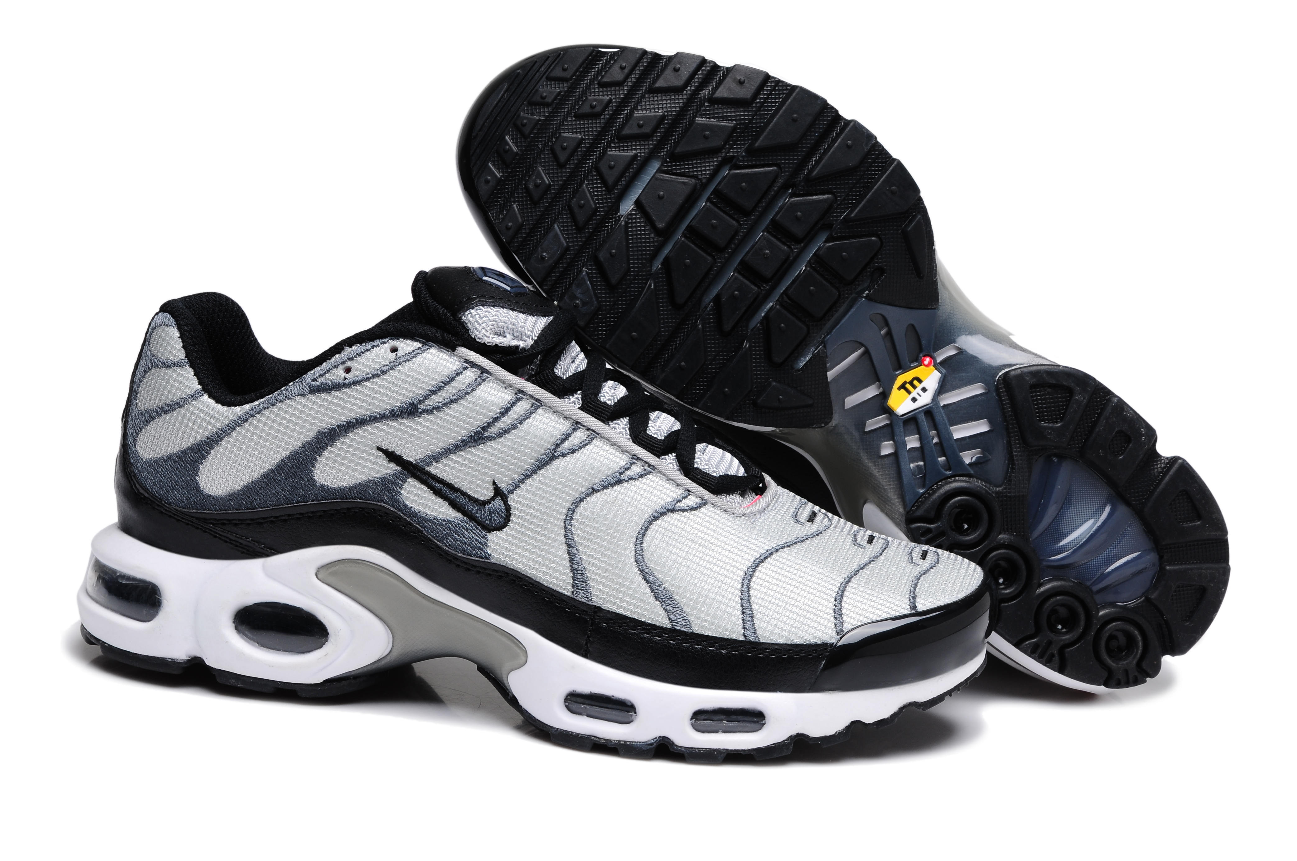chaussures pas cher nike tn chaussures pas cher nike tn